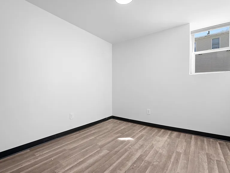 158 Pleasant St #2 — Photo 8