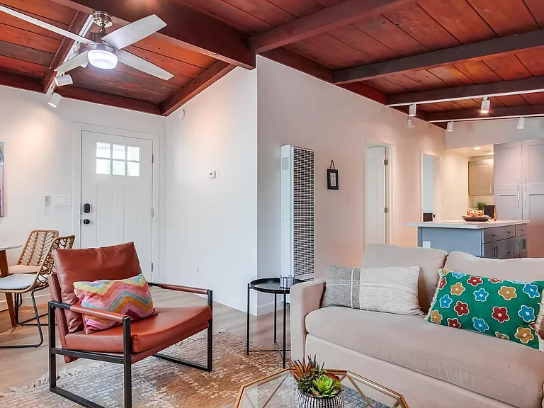 922 Palm Ave #922 — Photo 31