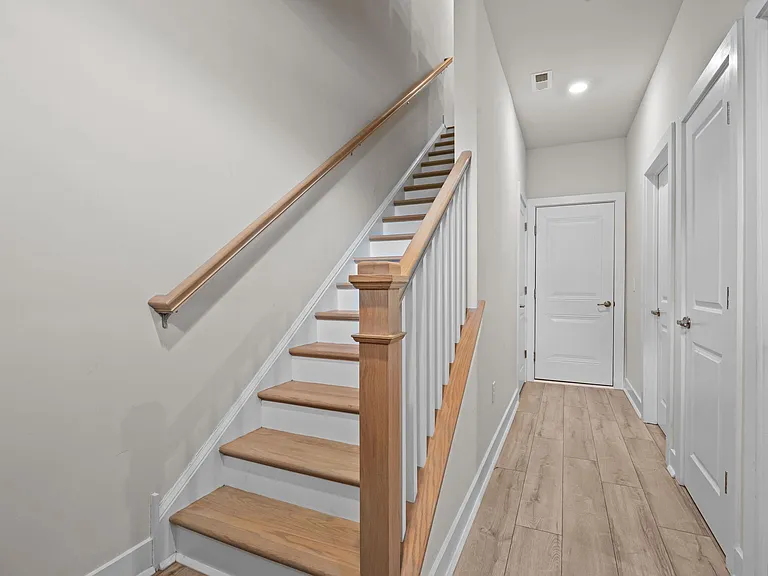 108 Annapolis St — Photo 3