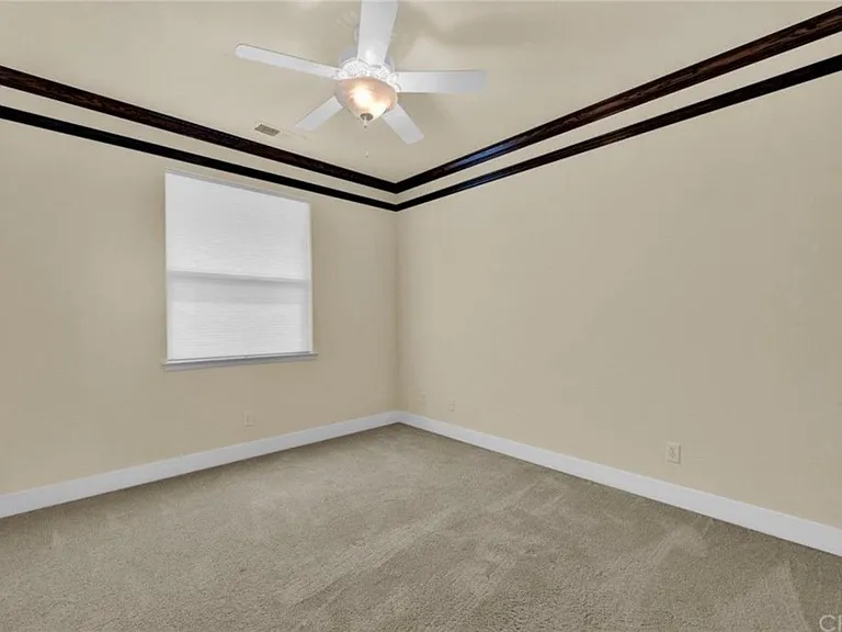 1928 Wisteria Ln — Photo 9