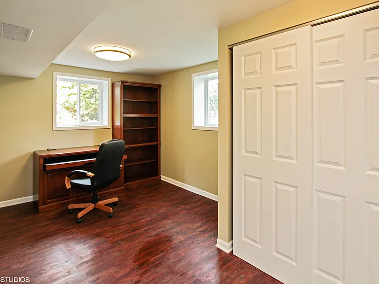 760 Summit Rd — Photo 18