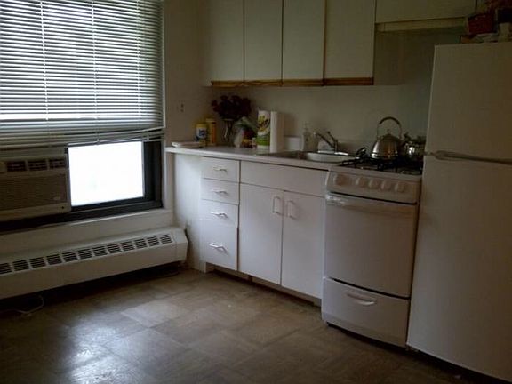 Kitchen with new applianc