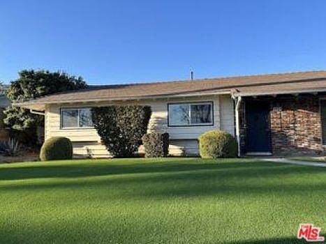 2nd image of 1017 E Palm Dr