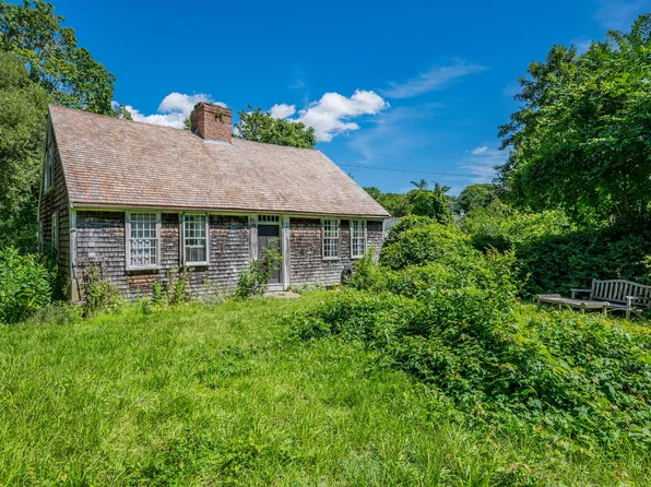 38 Church Hill Road, Centerville, MA 02632