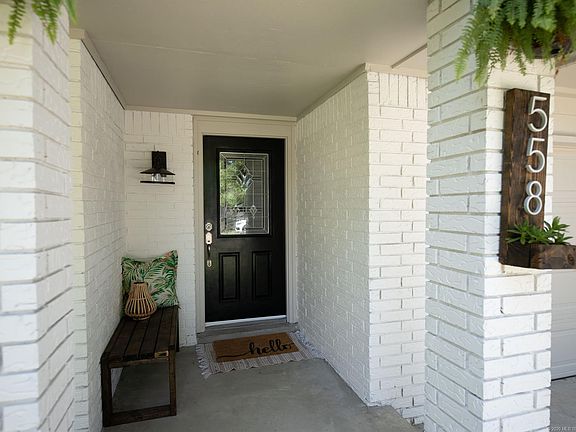 4th image of 558 E 135th Pl S