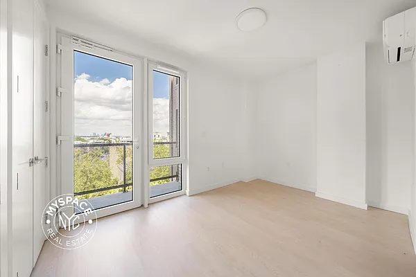 Rented by MySpaceNYC | media 6