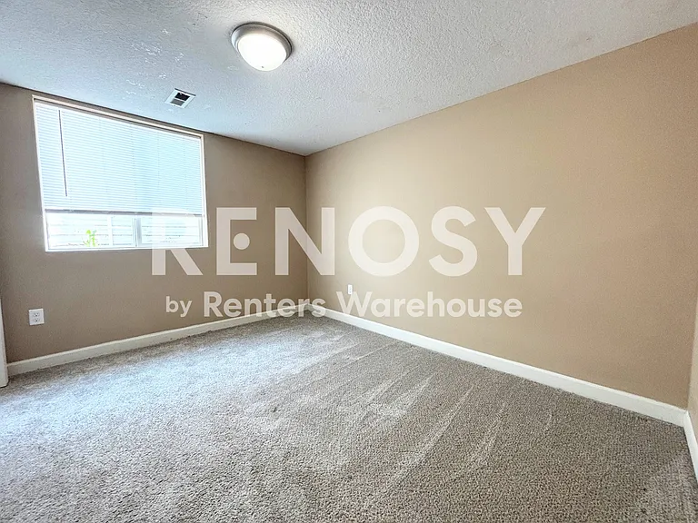 8228 Dakota Dr — Photo 11