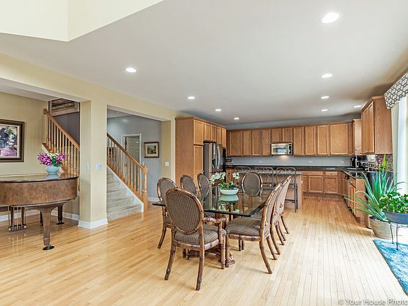 5th image of 348 Foxford Dr