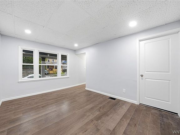 5th image of 49 Progressive Ave