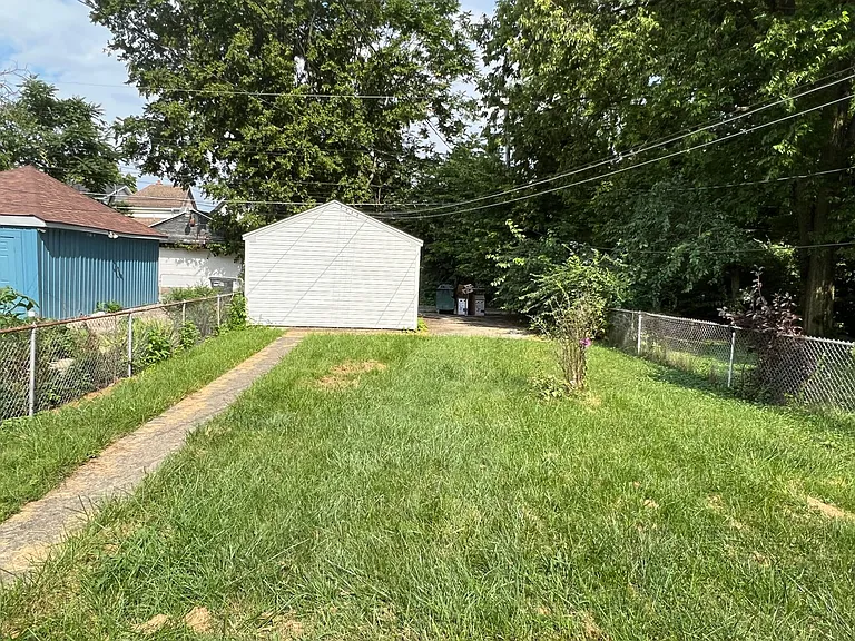 70 Gramont Ave — Photo 12