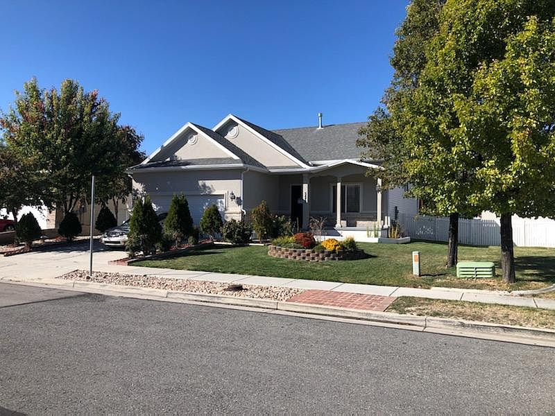 1st image of 5477 N Geneva Way