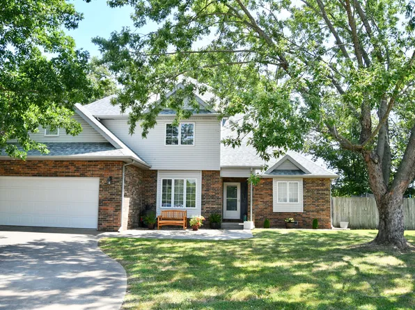 280 Wildwood Place, Bolivar, MO 65613