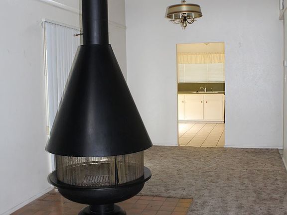 3rd image of 2700 Fair Palms Pl APT A