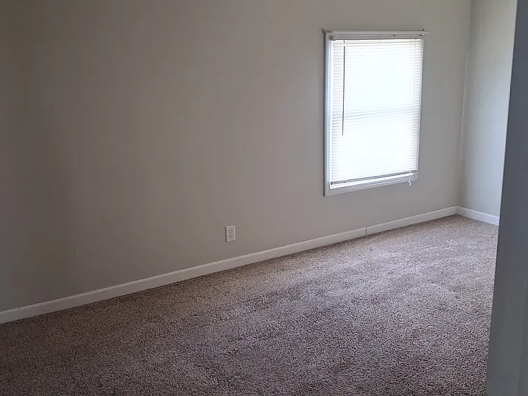 871 Ogan Ave — Photo 6