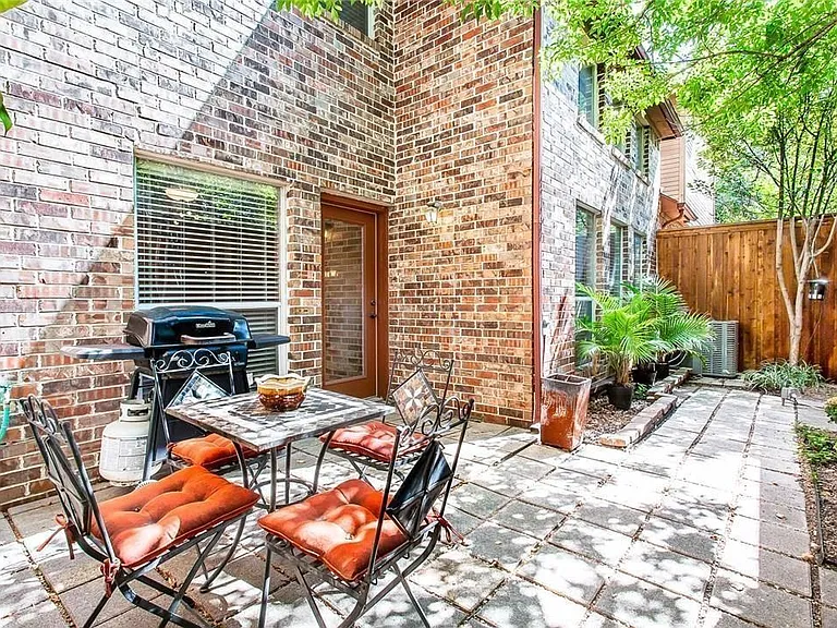 5735 Richmond Ave #B — Photo 21