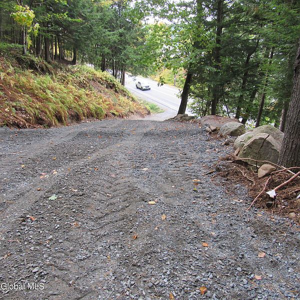 5th image of 2348 S Shore Road