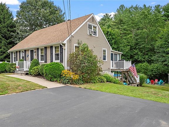 3rd image of 4 Paula Dr