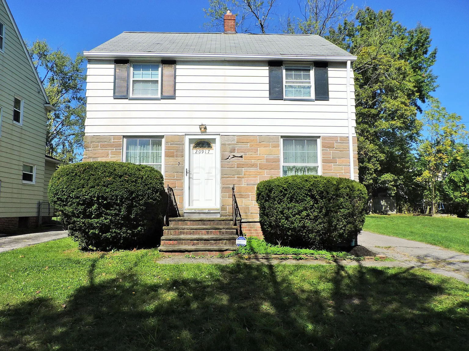 20917 Hillgrove Ave photo 1