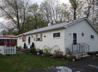 19 Paradowski Rd, Glenville, NY 12302