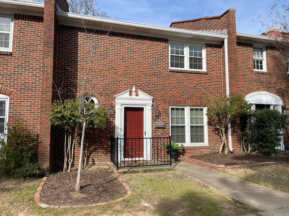 126 Cambridge Place Dr, Little Rock, AR 72227