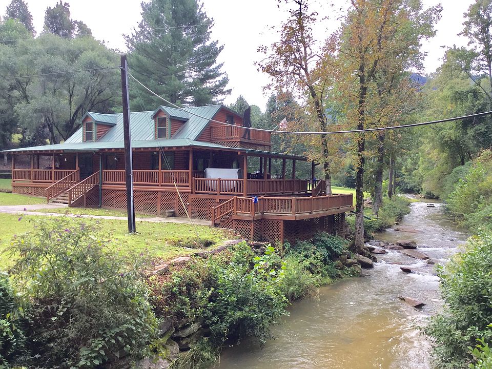 Frt. of Cabin on bold creek 