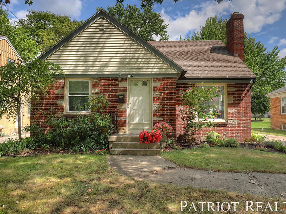 1st image of 1532 Gladstone Dr SE