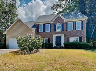 7119 Big Woods Dr, Woodstock, GA 30189