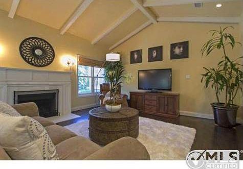 3rd image of 3677 Buena Park Dr