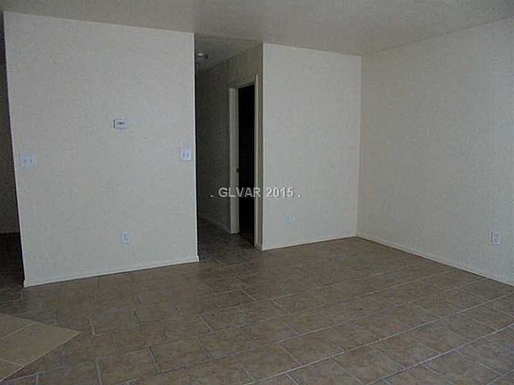 3rd image of 1138 June Ave