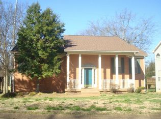 106 New Port Ln, Hendersonville, TN 37075