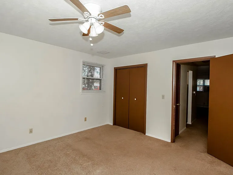 215 Lindell Dr — Photo 11
