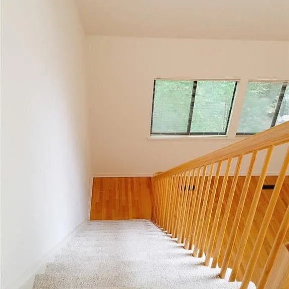 2435 Bedford St #21Y — Photo 5
