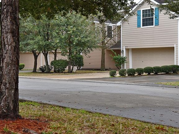 3rd image of 12422 Cane River Ln