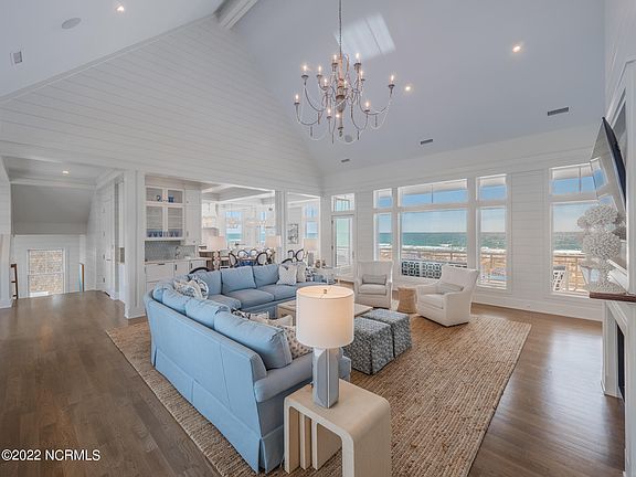 5th image of 260 Beach Road N
