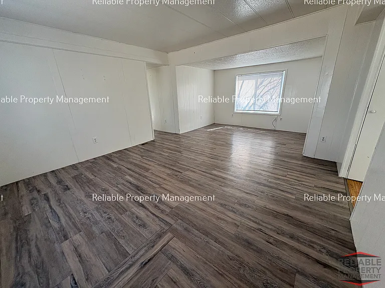 3725 Upland St — Photo 2