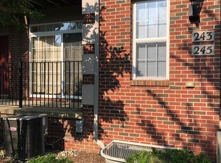 245 W Oakbrook Dr, Ann Arbor, MI 48103