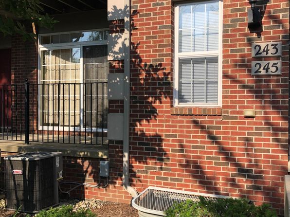 245 W Oakbrook Dr