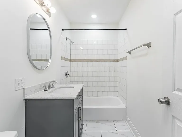 1903 N Kildare Ave #2 — Photo 11
