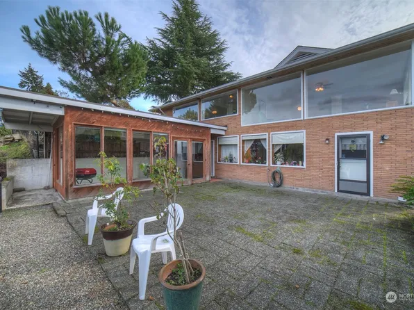 1010 Bridgeview Lane, Bremerton, WA 98337