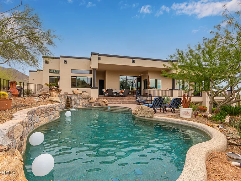 36138 N Summit Dr — Photo 54