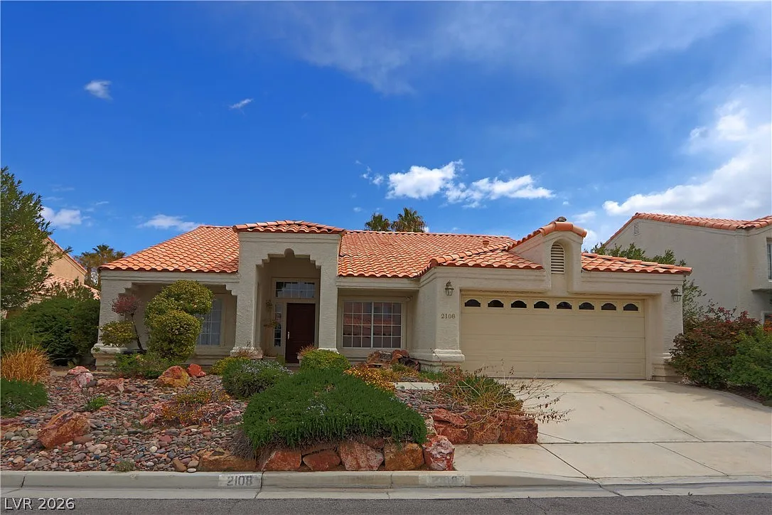 Building Photo - 2108 Crestpoint Way