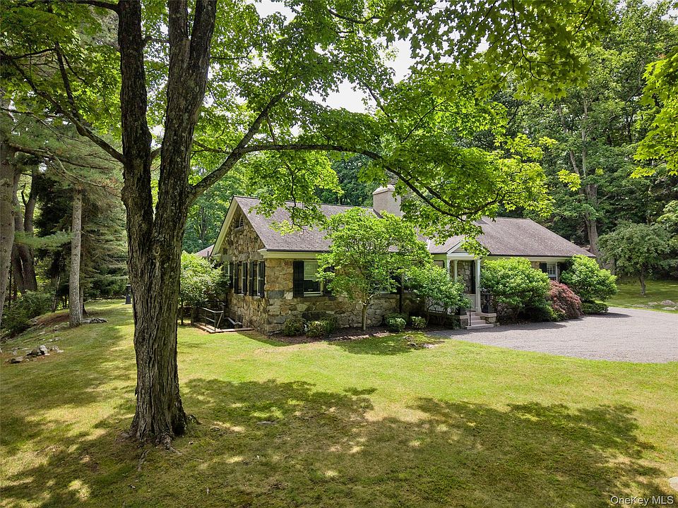 1st image of 55 Mountain Farm Road