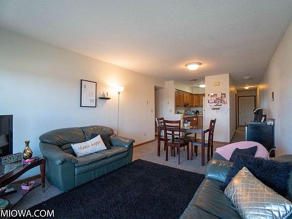 2nd image of 2310 College St APT 1