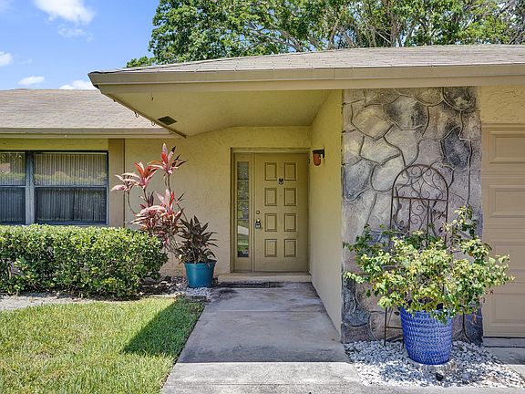 3rd image of 738 NW 24TH Avenue