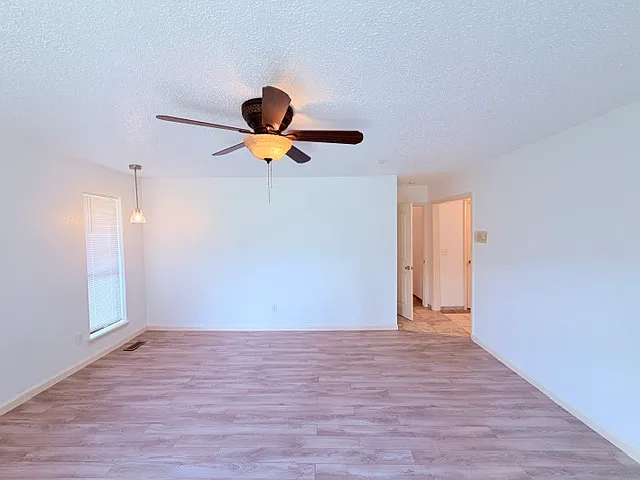 12301 Arrowhead Ter — Photo 13