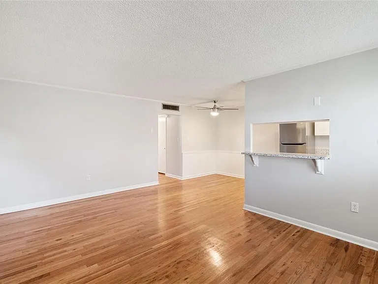 320 Lakeview St #213 — Photo 6