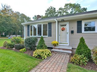 7 Chicatabut Dr, Walpole, MA 02081