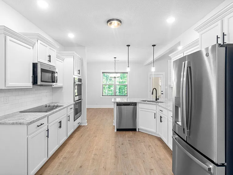 1022 Brightwood Ct — Photo 12