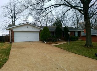 1117 Hawkstone Ln, Saint Louis, MO
