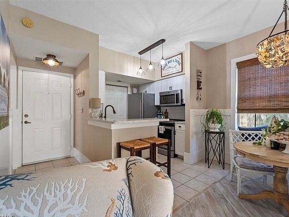 4th image of 11400 Ocean Walk Ln APT 212